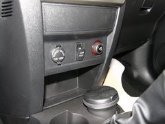 2012款 1.5L 手动 两驱豪华型 5座