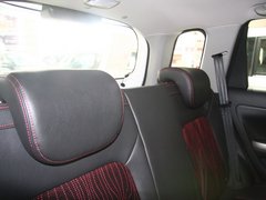 2012款 1.5L 手动 两驱豪华型 5座