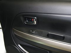 2012款 1.5L 手动 两驱豪华型 5座