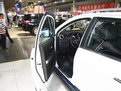 2012款 1.5L 手动 两驱豪华型 5座