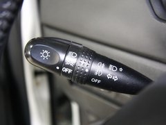 2012款 1.5L 手动 两驱豪华型 5座
