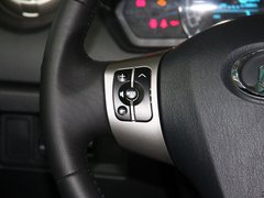 2012款 1.5L 手动 两驱豪华型 5座