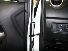 2012款 1.5L 手动 两驱豪华型 5座