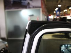 2012款 1.5L 手动 两驱豪华型 5座