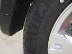 2012款 1.5L 手动 两驱豪华型 5座
