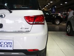 2012款 1.5L 手动 两驱豪华型 5座
