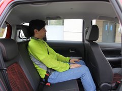 2012款 1.5L 手动 两驱豪华型 5座