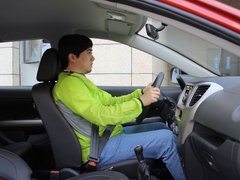 2012款 1.5L 手动 两驱豪华型 5座
