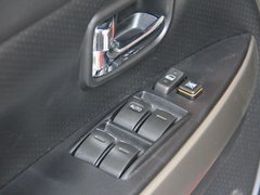 2012款 1.5L 手动 两驱豪华型 5座