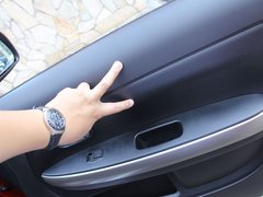 2012款 1.5L 手动 两驱豪华型 5座
