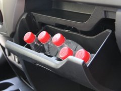 2012款 1.5L 手动 两驱豪华型 5座