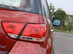 2012款 1.5L 手动 两驱豪华型 5座