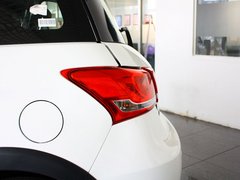 2012款 1.5L 手动 两驱豪华型 5座