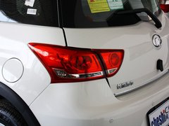 2012款 1.5L 手动 两驱豪华型 5座