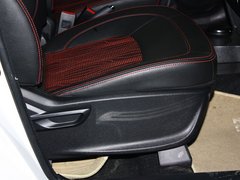 2012款 1.5L 手动 两驱豪华型 5座