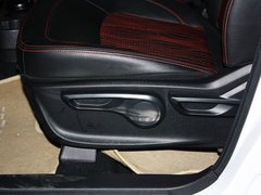 2012款 1.5L 手动 两驱豪华型 5座