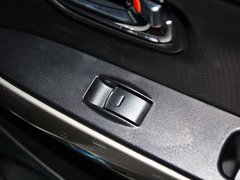 2012款 1.5L 手动 两驱豪华型 5座