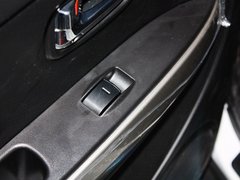 2012款 1.5L 手动 两驱豪华型 5座