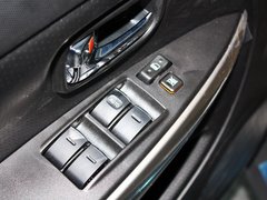 2012款 1.5L 手动 两驱豪华型 5座
