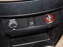 2012款 1.5L 手动 两驱豪华型 5座