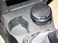 2012款 1.5L 手动 两驱豪华型 5座