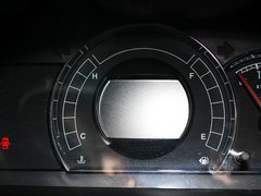 2012款 1.5L 手动 两驱豪华型 5座