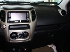 2012款 1.5L 手动 两驱豪华型 5座