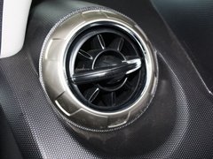 2012款 1.5L 手动 两驱豪华型 5座
