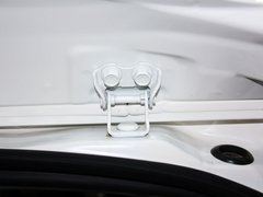 2012款 1.5L 手动 两驱豪华型 5座