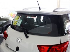 2012款 1.5L 手动 两驱豪华型 5座