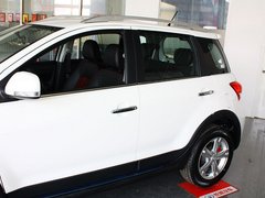 2012款 1.5L 手动 两驱豪华型 5座