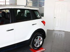 2012款 1.5L 手动 两驱豪华型 5座