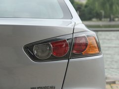 2011款 1.8L CVT 时尚版舒适型5座