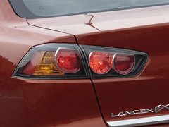 2011款 2.0L CVT 致炫版旗舰型5座