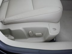 2011款 2.5 自动 旗舰导航版