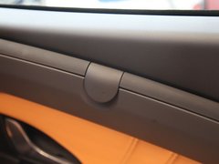 2010款 4.7 自动 行政版