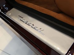 2010款 4.7 自动 行政版