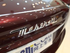2010款 4.7 自动 行政版