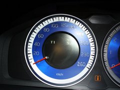 沃尔沃V60 2012款 3.0T 自动 个性运动版