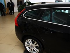 沃尔沃V60 2012款 3.0T 自动 个性运动版
