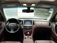2012款 2.0T 自动 3门耀致版 4座