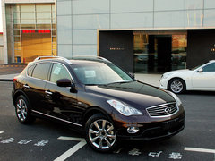 2012款 2.0T 自动 3门耀致版 4座