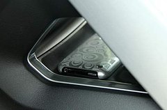 2012款 2.0T 自动 3门耀致版 4座