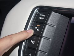 2012款 2.0T 自动 3门耀致版 4座