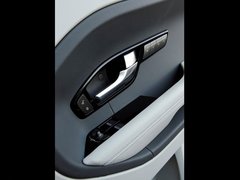 2012款 2.0T 自动 3门耀致版 4座