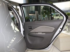 2011款 1.6L AT GL-i天窗炫动版