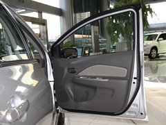 2011款 1.6L AT GL-i天窗炫动版