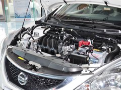 东风日产  1.6L CVT 发动机主体特写