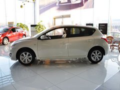 东风日产  新骐达 1.6L CVT 车辆左正侧视角