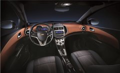 2011款 两厢 1.4 SL 手动 